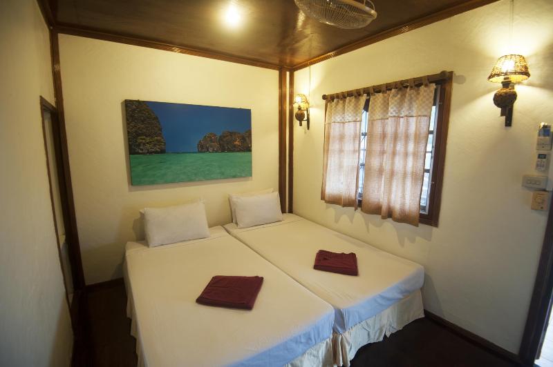 Hotel October Hostel