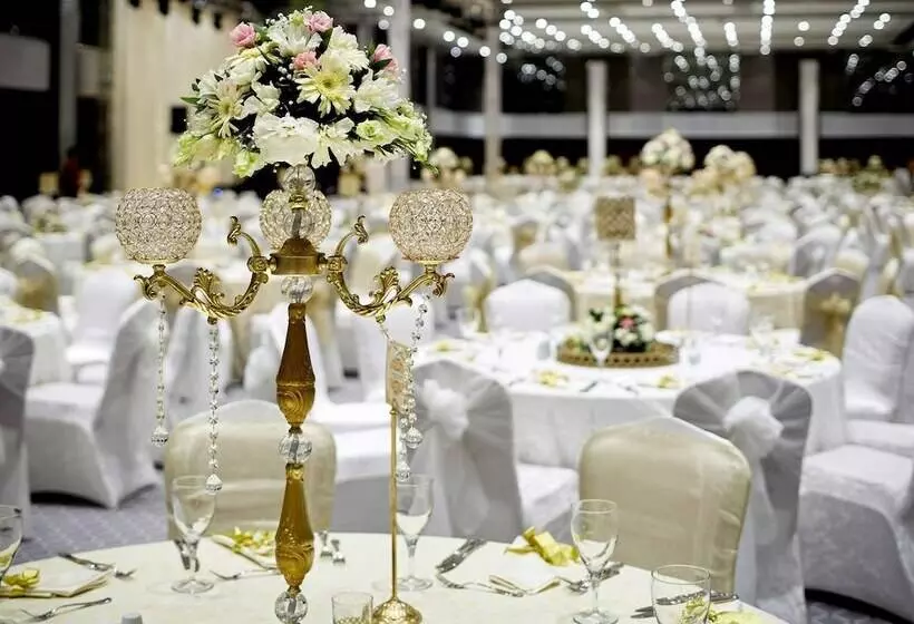 Pullman Istanbul Hotel & Convention Center