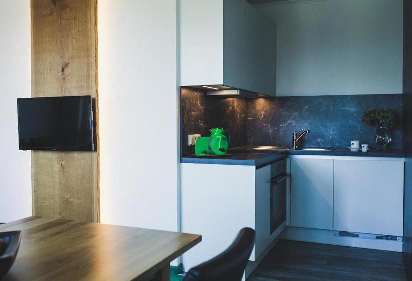 בית מלון כפרי Sport Girbl