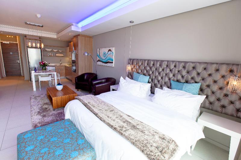 בית מלון כפרי The Residences At Crystal Towers