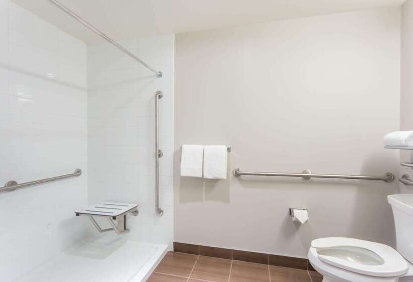 Microtel Inn And Suites By Wyndham Kitimat