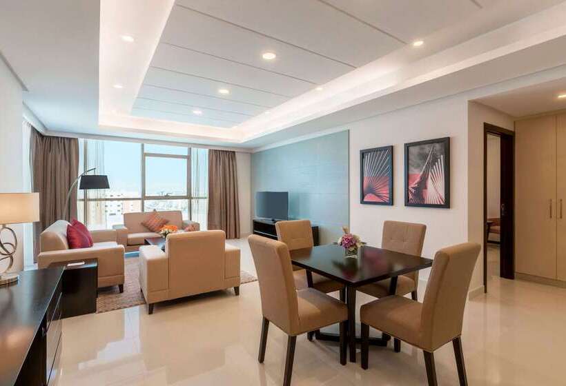 Ramada Hotel And Suites Amwaj Islands