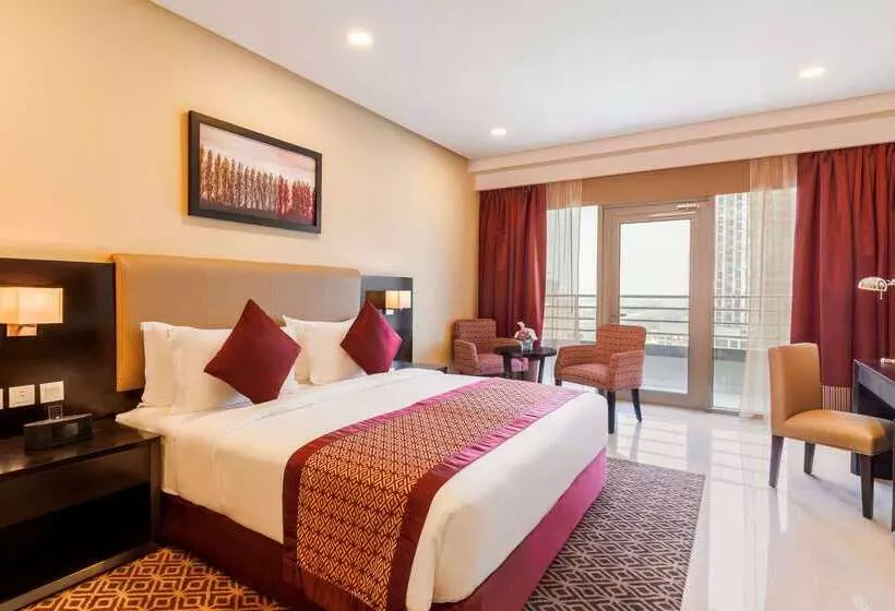 Ramada Hotel And Suites Amwaj Islands