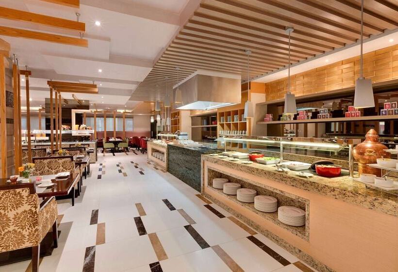 Ramada Hotel And Suites Amwaj Islands