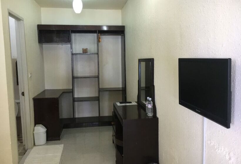 Sunset At Aninuan Beach Resort Powered By Cocotel