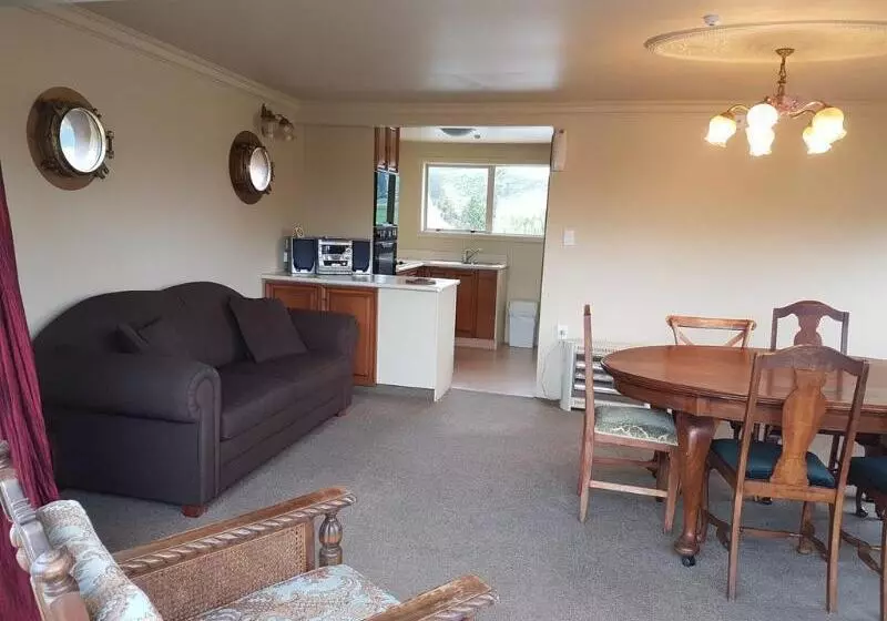 Woodlyn Park Motel