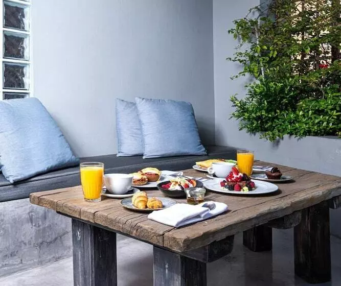 Ifeel Athens