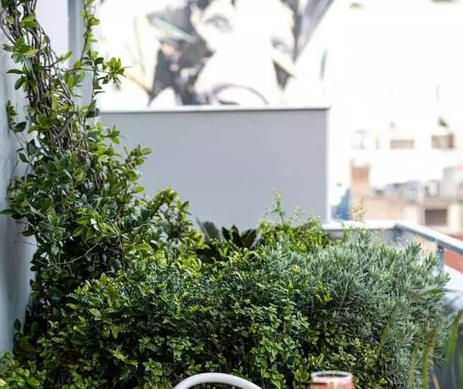 Ifeel Athens