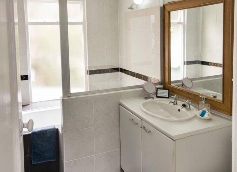 ベッドアンドブレックファースト Brightwater Lodge