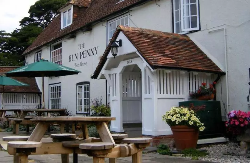 Leeward House B&b