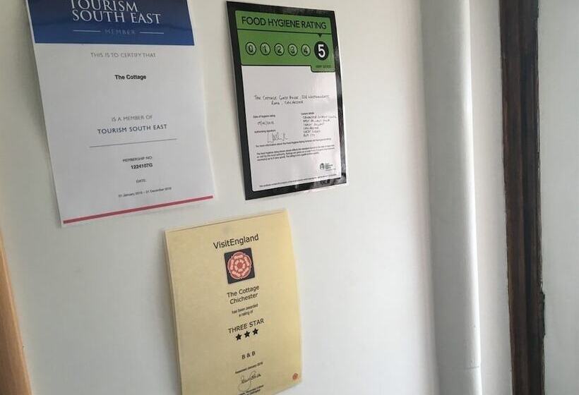 مبيت وإفطار The Cottage