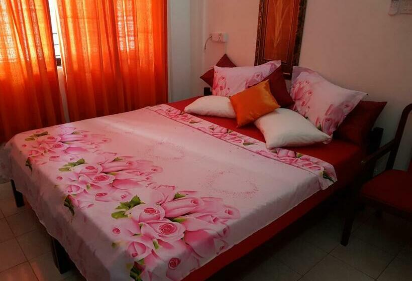 簡易ホテル Thambili Island @ Stubbs