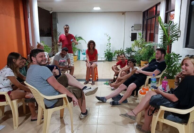 簡易ホテル Thambili Island @ Stubbs