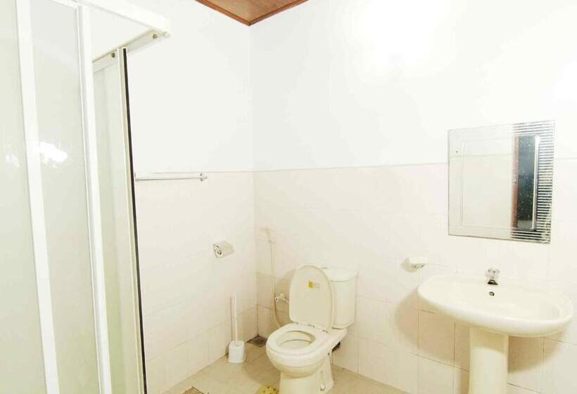 בית מלון כפרי 2in1 Kandy Hostel