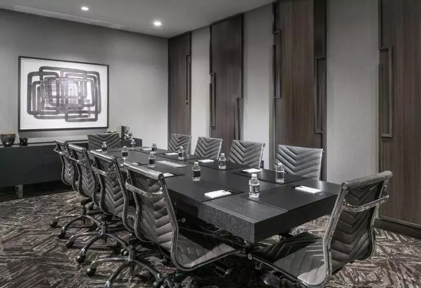Ac Hotel By Marriott Boston Cambridge