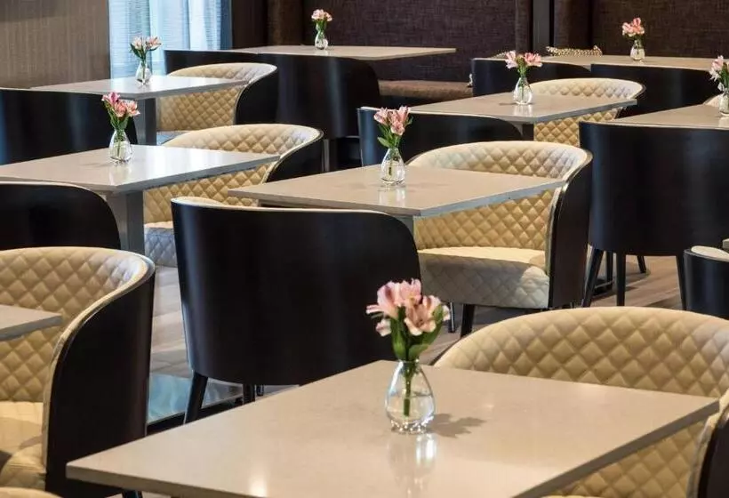 Ac Hotel By Marriott Boston Cambridge
