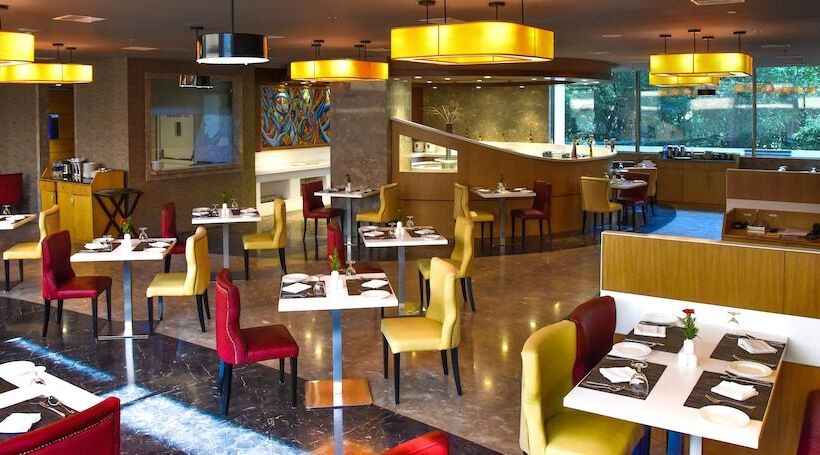 Hotelli Cj Pallazzio,salem