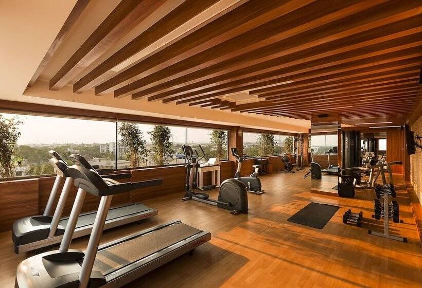 Hotelli Cj Pallazzio,salem