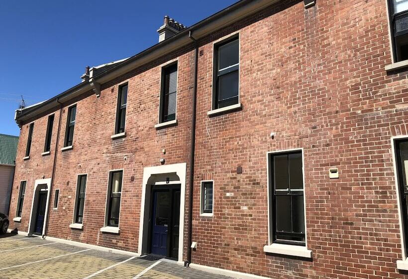 בית מלון כפרי Highland House Boutique