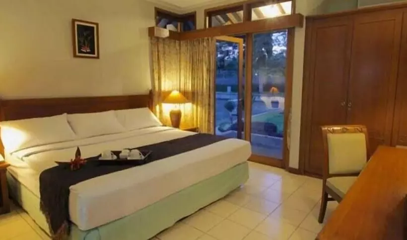 ホテル Horison Tirta Sanita Kuningan