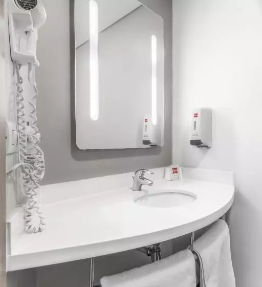 ホテル Ibis Cartagena Marbella