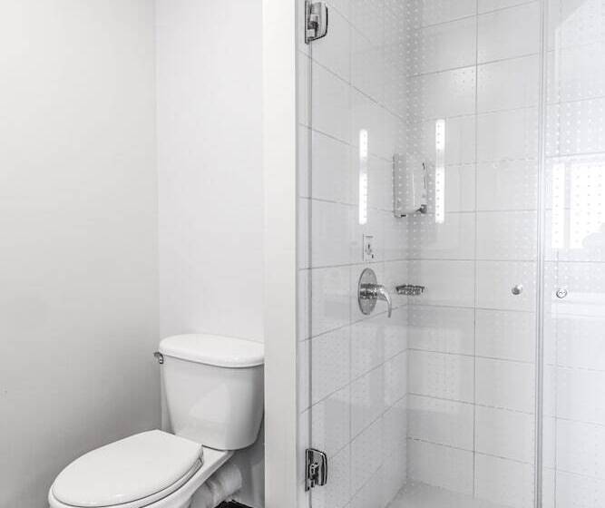 ホテル Ibis Cartagena Marbella