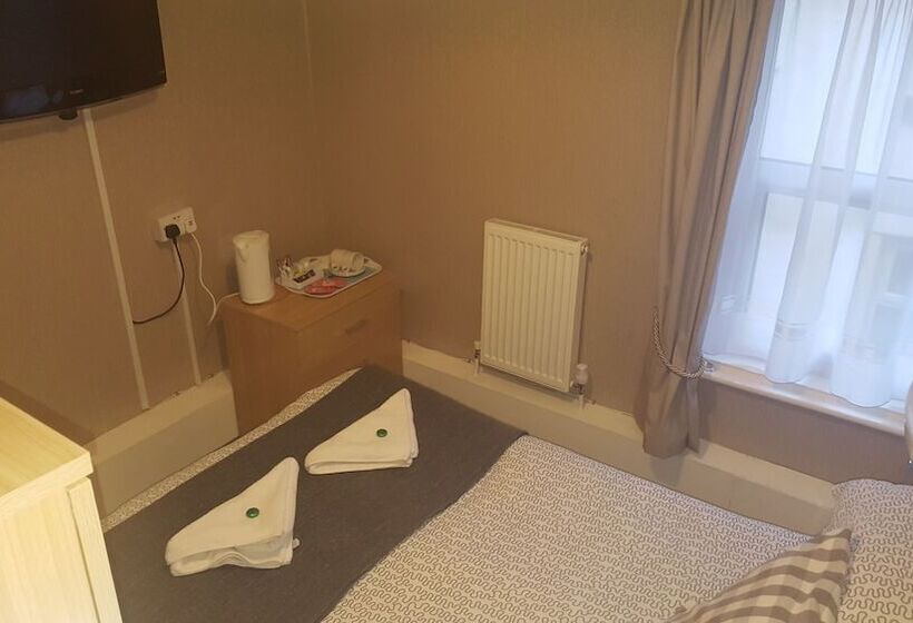 בית מלון כפרי Newholme