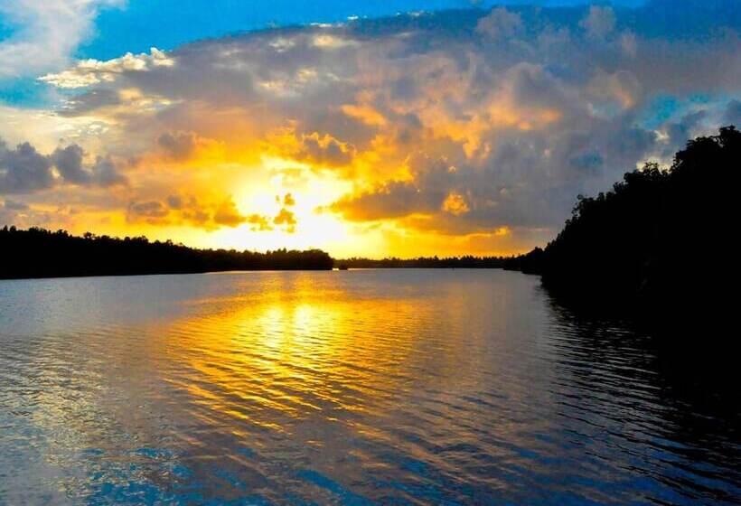 호텔 Okvin River Villa