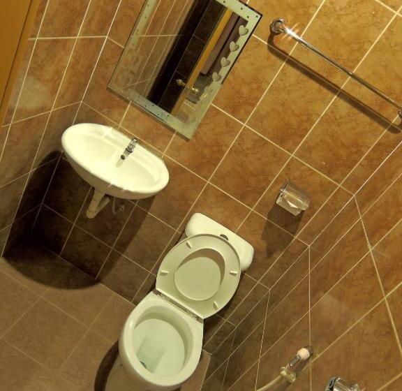 בית מלון כפרי Seri Nilai