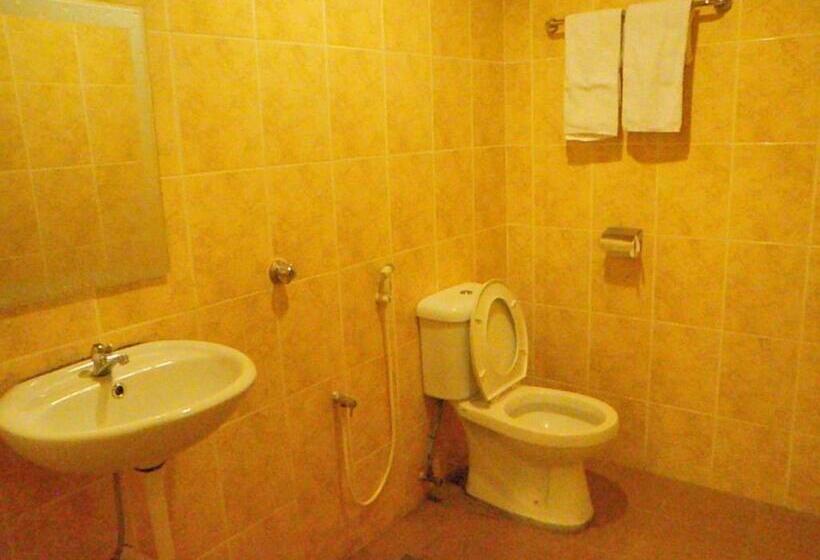 בית מלון כפרי Seri Nilai