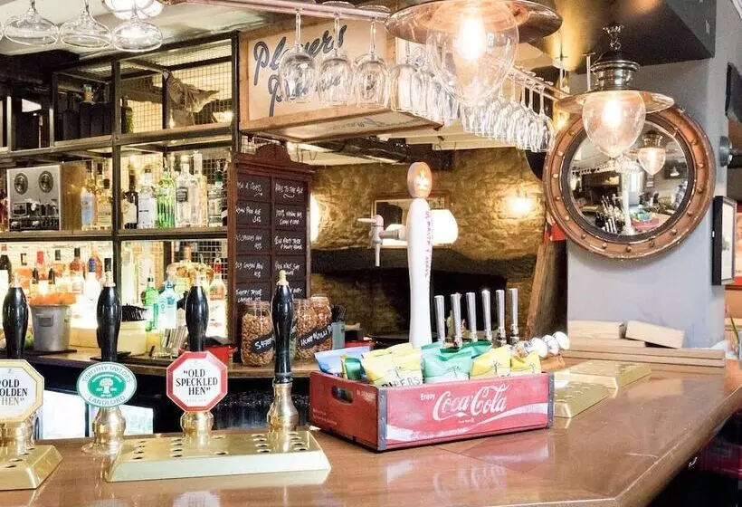 ホテル The Plough Bicester