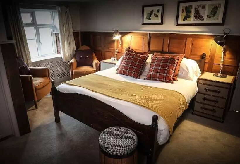 ホテル The Plough Bicester