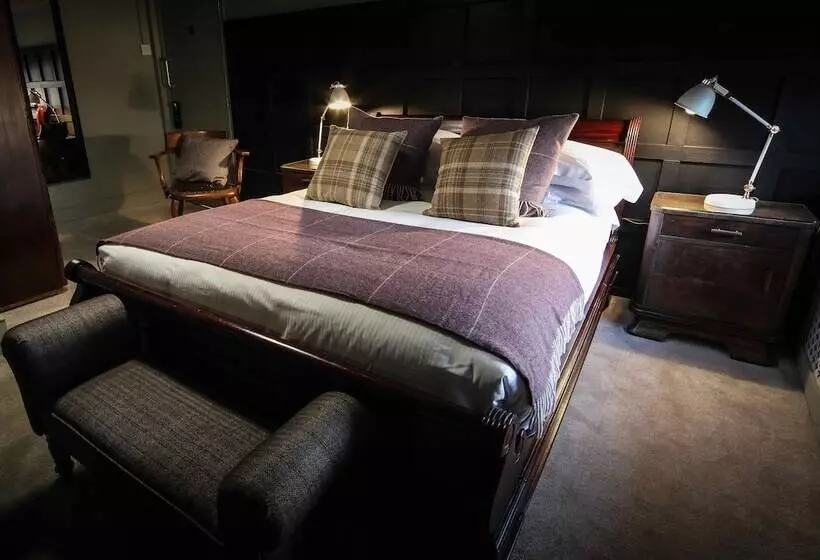ホテル The Plough Bicester
