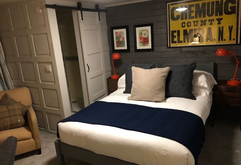 فندق The Plough Bicester