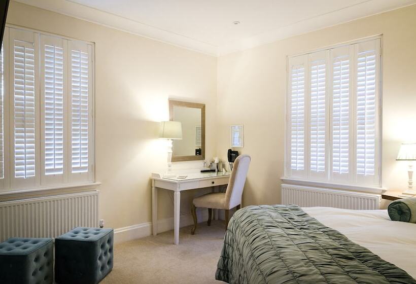 호텔 The Rising Sun