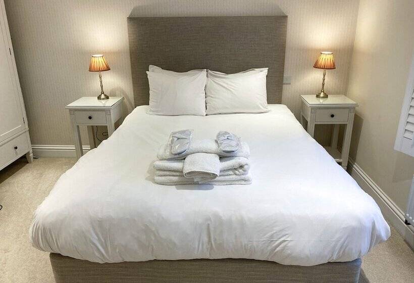 호텔 The Rising Sun