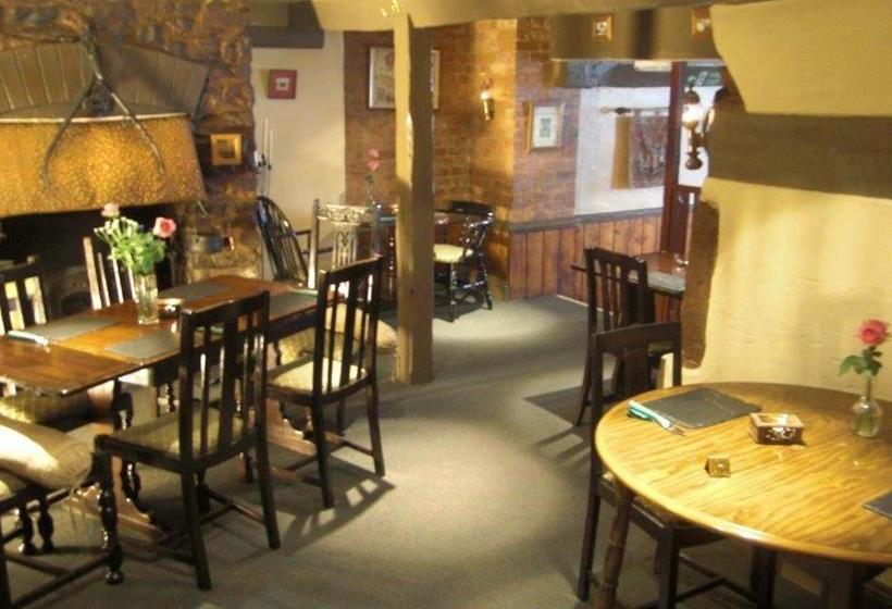 هتل The Stags Head Inn