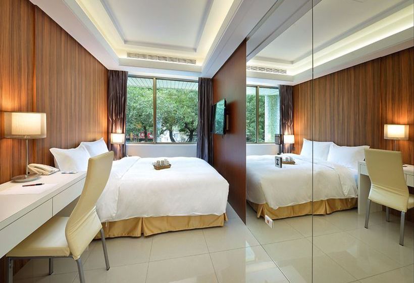 Hotel Uinn Travel Hostel