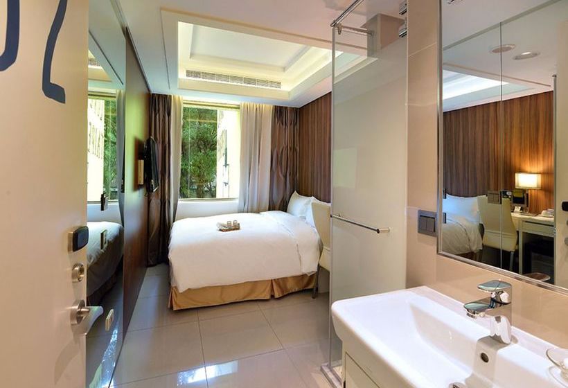 Hotel Uinn Travel Hostel