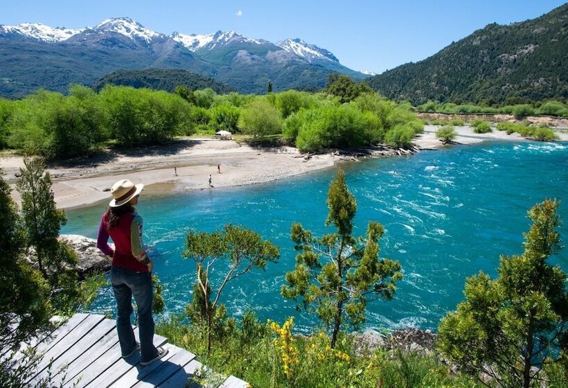 ホテル Uman Lodge