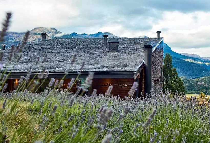 Hotelli Uman Lodge
