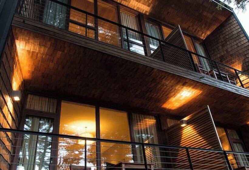 ホテル Uman Lodge