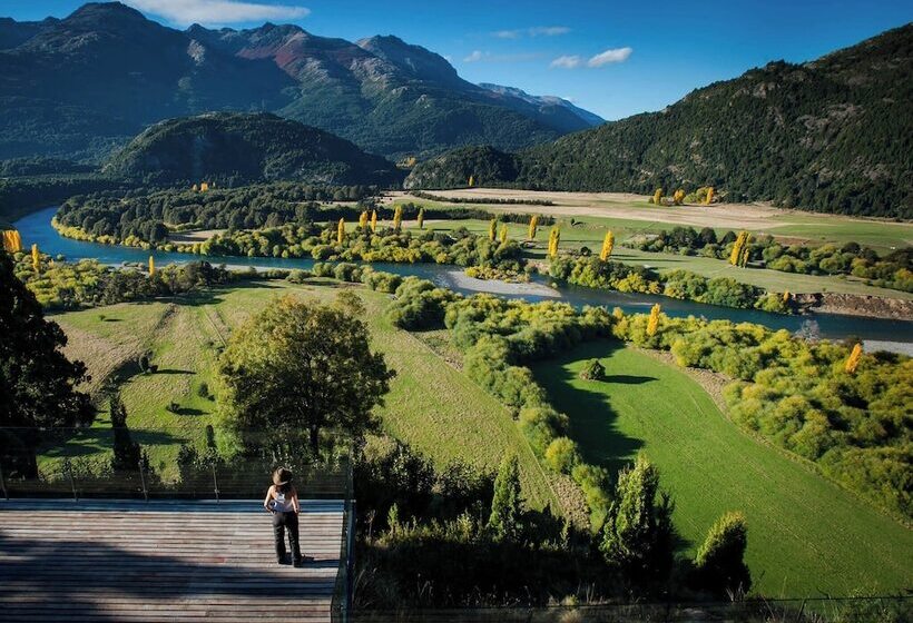 ホテル Uman Lodge