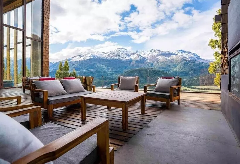 Hotelli Uman Lodge