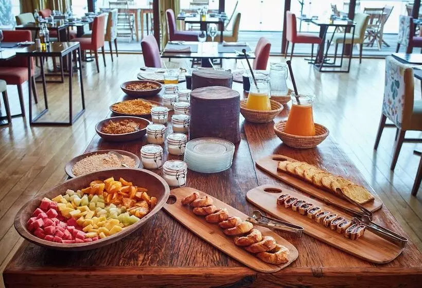Hotelli Uman Lodge