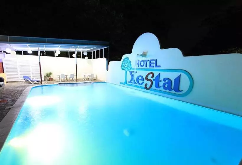 ホテル Xestal
