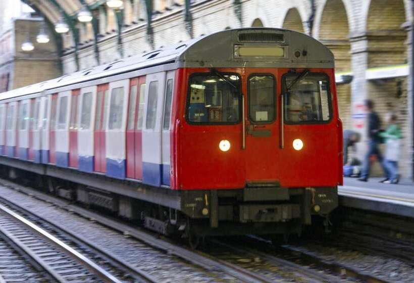 Luxury Baker Street Apartment