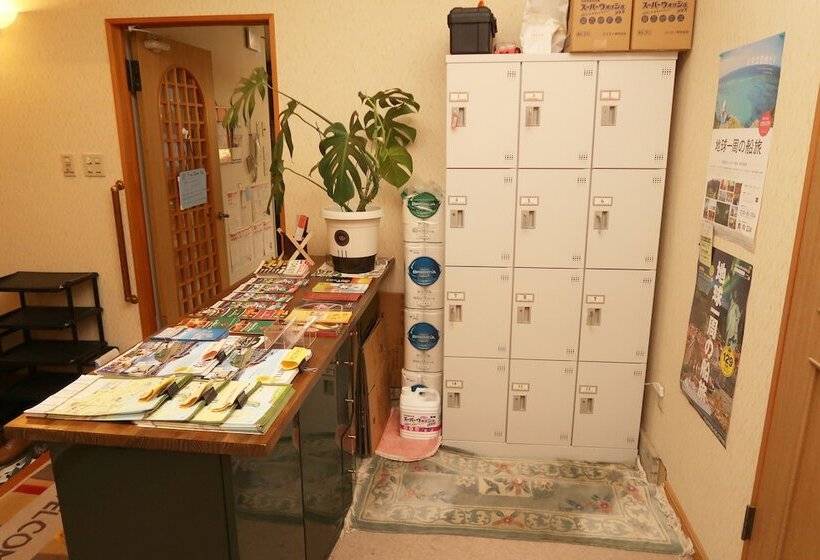 Otaru Ekimae Guest House Ito   Hostel