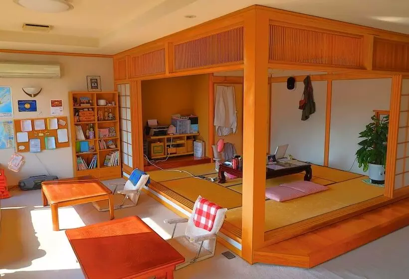 Otaru Ekimae Guest House Ito   Hostel
