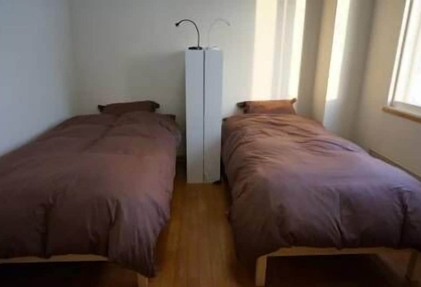 Otaru Ekimae Guest House Ito   Hostel